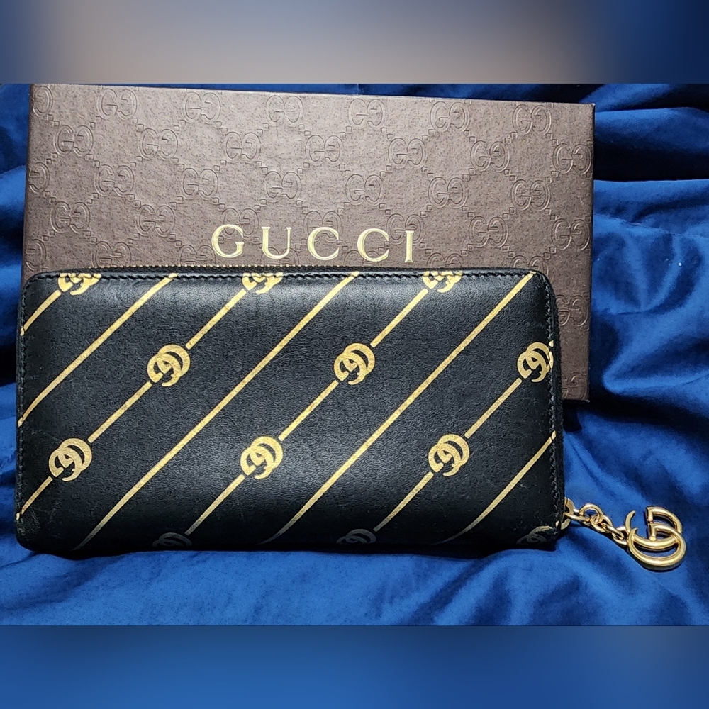 GUCCI DIAGONAL DOUBLE G LOGO CONTINENTAL ZIPPER WALLET